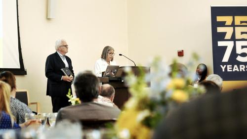 Valerie and Larry Casey accept the 2023 El Blanco Award for their support of the advancement of veterinary medicine.